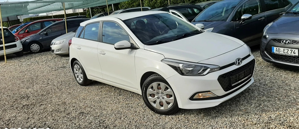 Hyundai i20 cena 32900 przebieg: 151000, rok produkcji 2016 z Elbląg małe 301